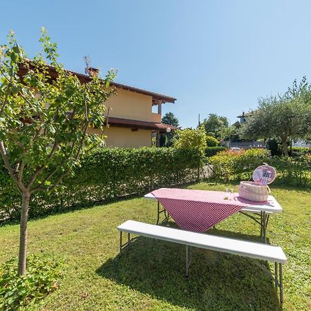 La Feriolina - Appartamento Al Lago Con Giardino Privato Бавено Экстерьер фото