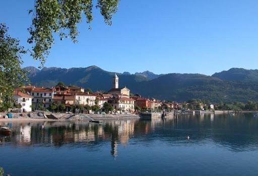 La Feriolina - Appartamento Al Lago Con Giardino Privato Бавено Экстерьер фото