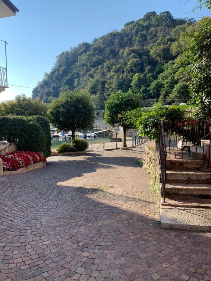 La Feriolina - Appartamento Al Lago Con Giardino Privato Бавено Экстерьер фото